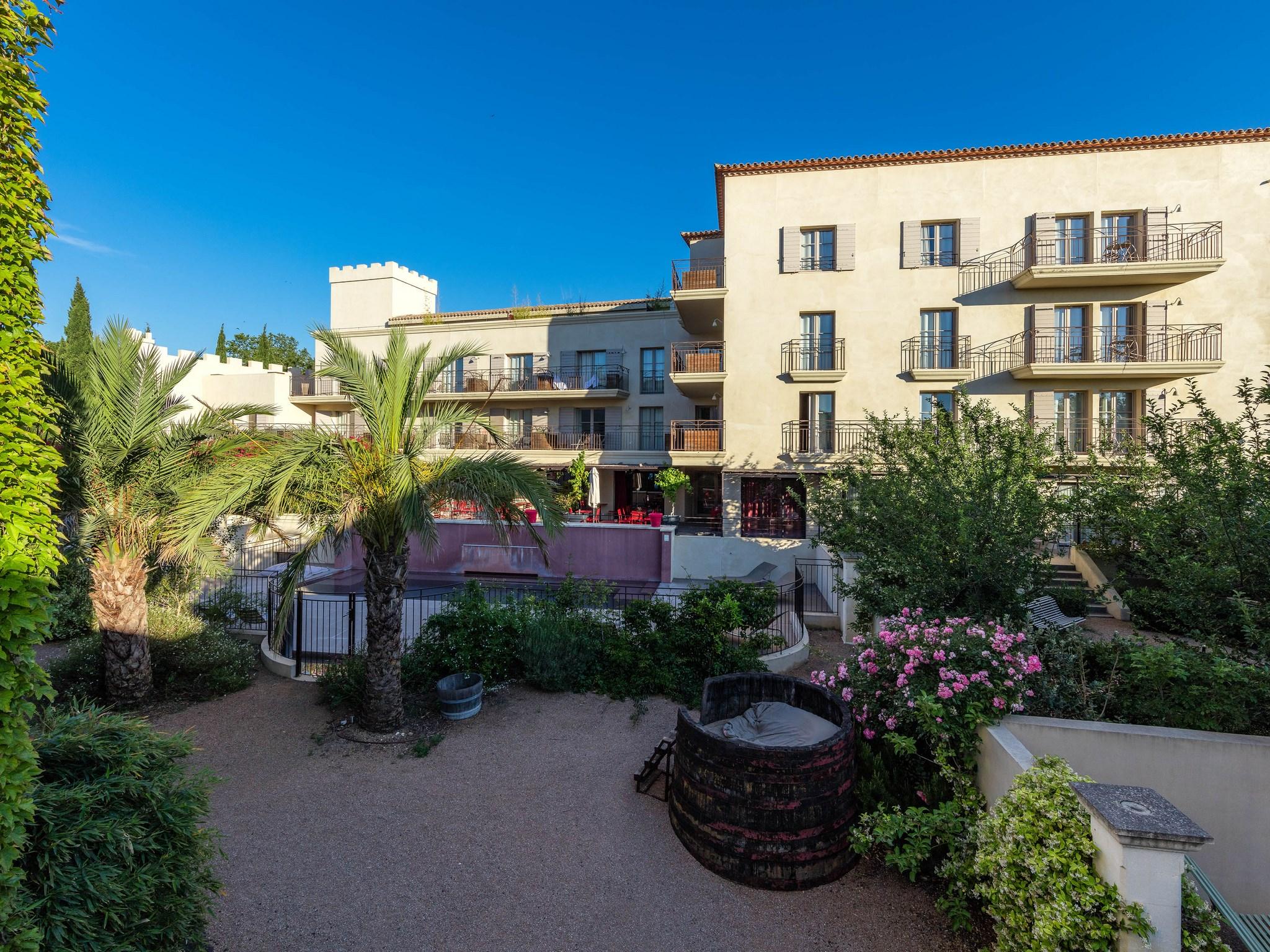 Garrigae Distillerie De Pezenas - Hotellerie & Spa Екстериор снимка