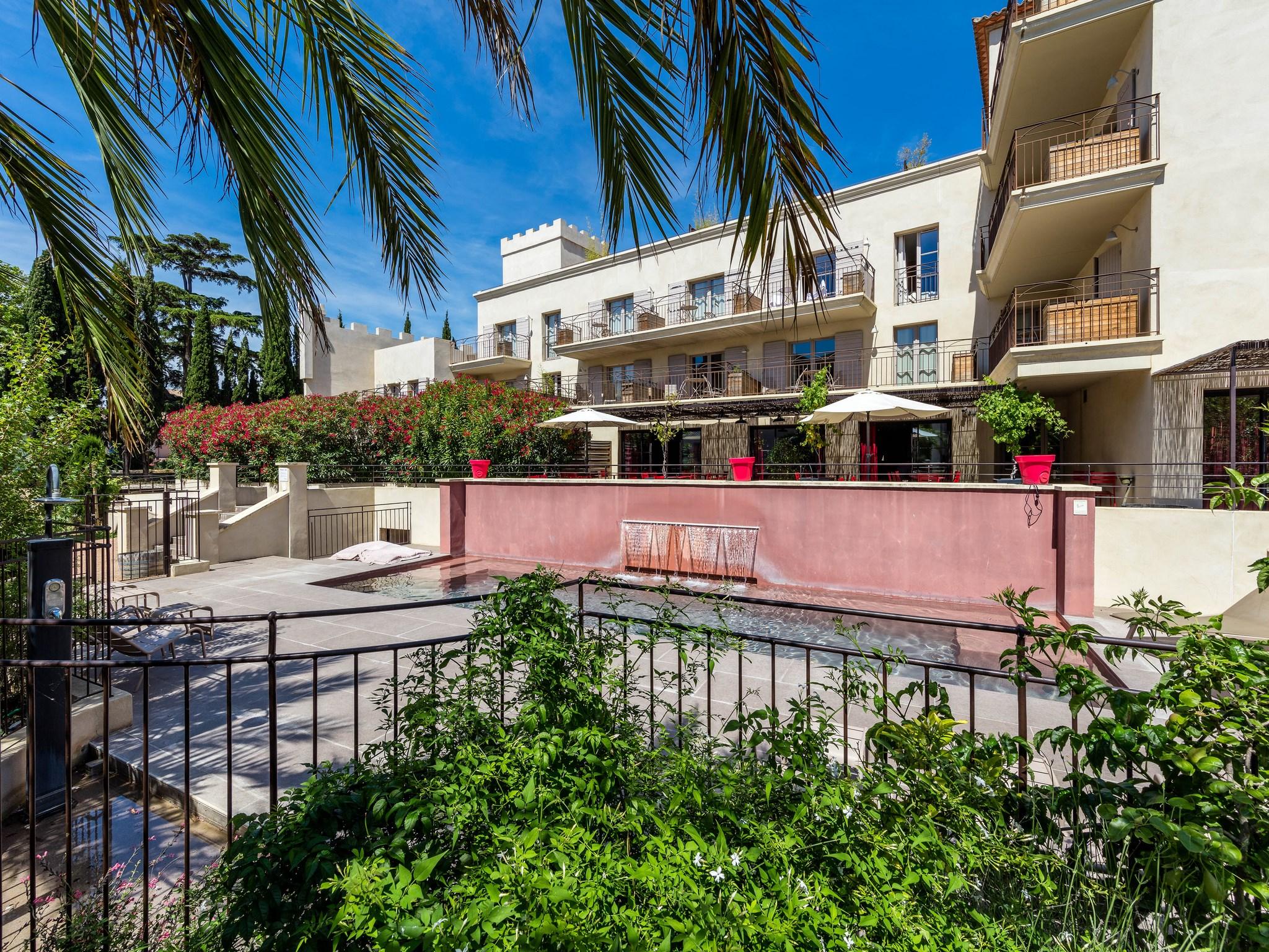 Garrigae Distillerie De Pezenas - Hotellerie & Spa Екстериор снимка