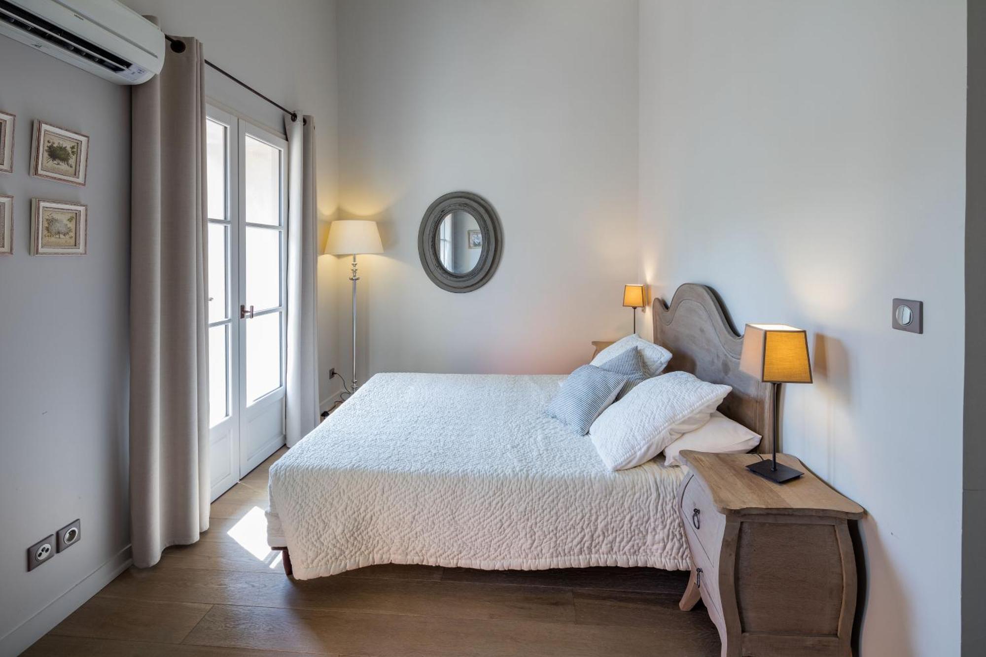 Garrigae Distillerie De Pezenas - Hotellerie & Spa Екстериор снимка