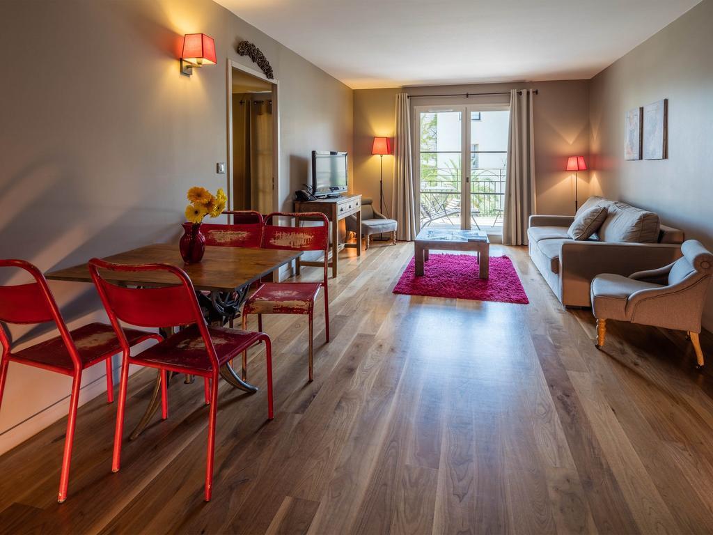 Garrigae Distillerie De Pezenas - Hotellerie & Spa Екстериор снимка